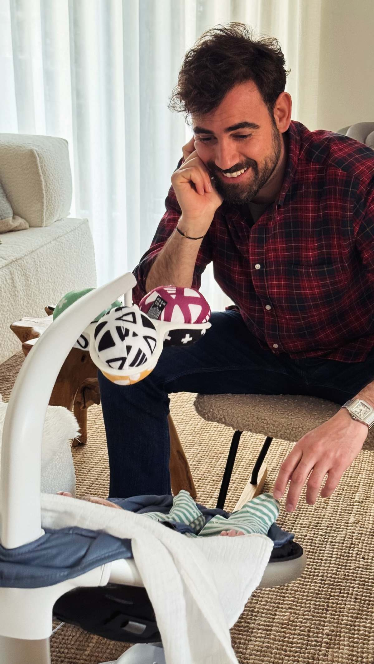 Ο Νίκος Πολυδερόπουλος με τον γιο του