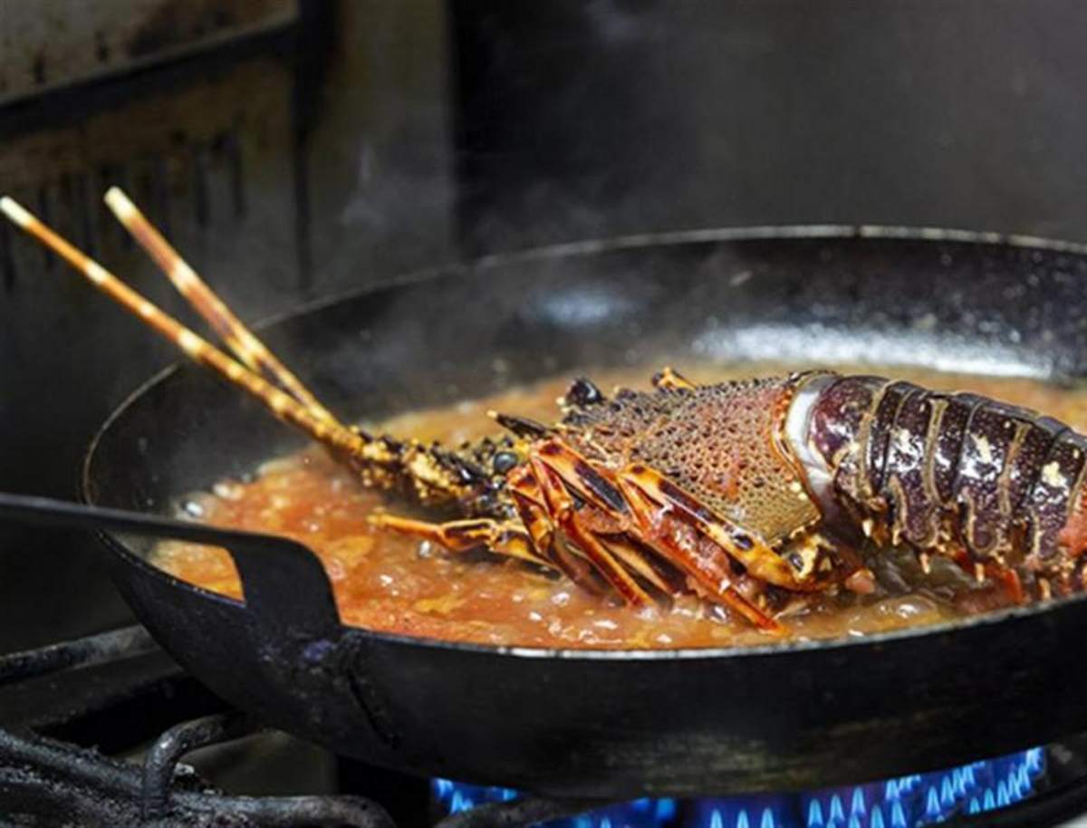 Μπούνος Ψαροσαβούρας Ναύπλιο