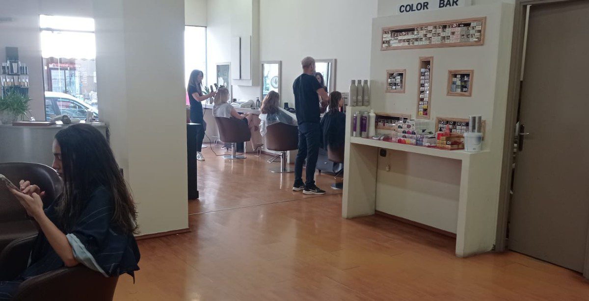 Comi Hair Salon: Όταν το στιλ συναντά την επαγγελματική φροντίδα!