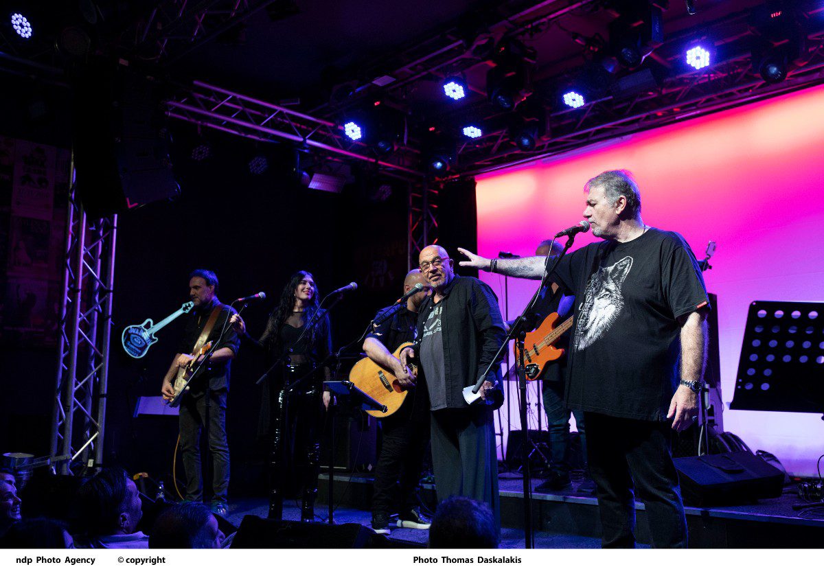 Δημήτρης Σταρόβας