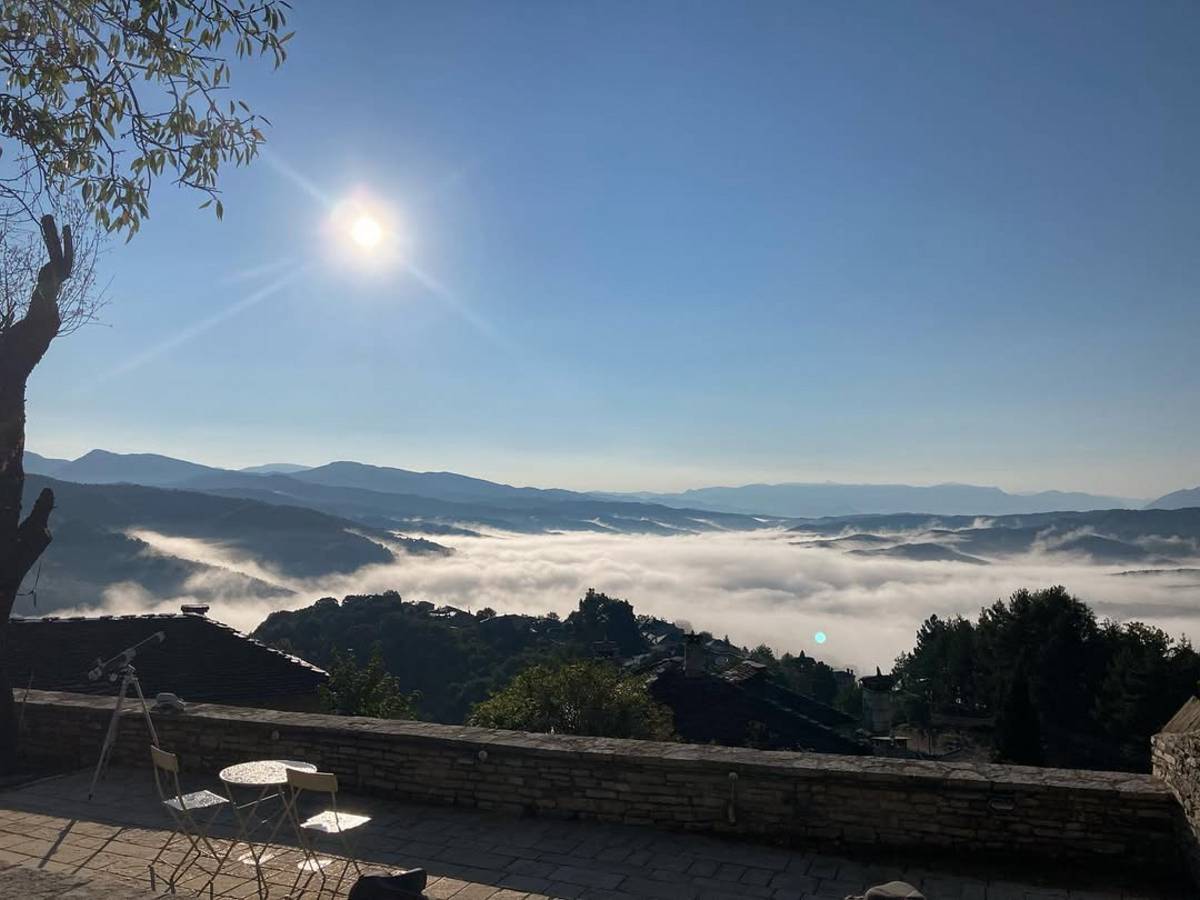 Επέκεινα Χώρα