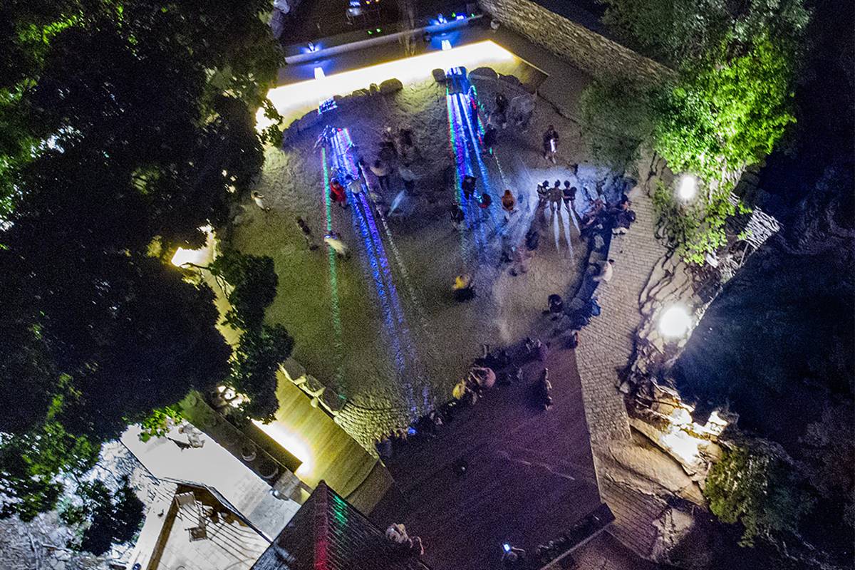 Επέκεινα Χώρα