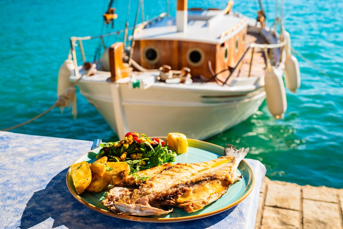 Καστελόριζο: Καλοκαιρινή απόδραση στο γραφικό νησί του Αιγαίου