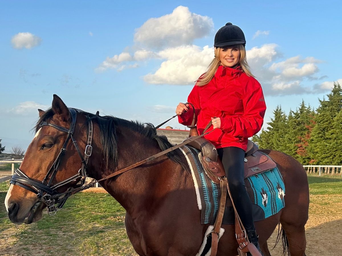 Happy Hours: Νέο επεισόδιο με την Μάγδα Τσέγκου αυτό το Σάββατο 21/3 - Για ελεύθερη πτώση κι όχι μόνο