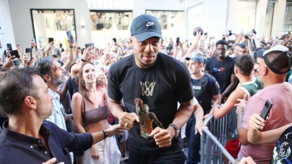 Γιάννης Αντετοκούνμπο