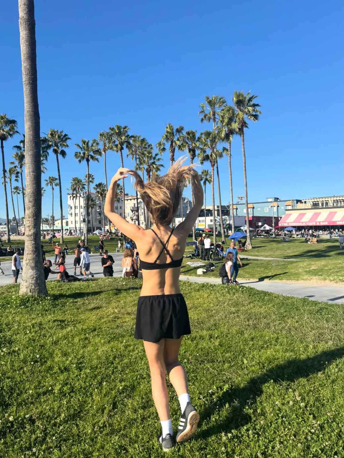 Κλέλια Ανδριολάτου