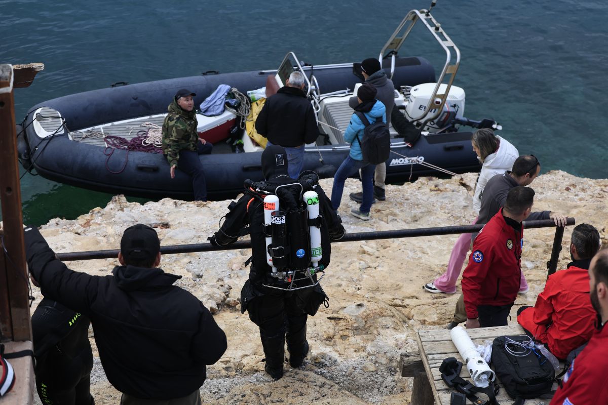 Πλάτων Σουλιώτης: Πιλότος στην Sky Express - Ποιος ήταν ο 34χρονος που ξεψύχησε παγιδευμένος στο Πηγάδι του Διαβόλου