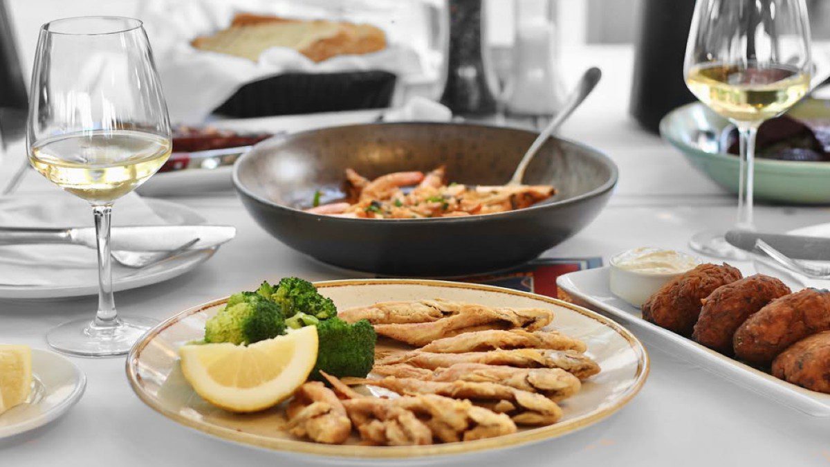 Μπούνος Ψαροσαβούρας: Φρέσκα ψάρια και θαλασσινά 365 ημέρες τον χρόνο