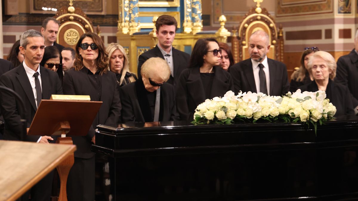 Κηδεία Μαρινέλλα: Η Ελλάδα αποχαιρετά τη θρυλική Κυριακή Παπαδοπούλου - Παρών ο Κυριάκος Μητσοτάκης