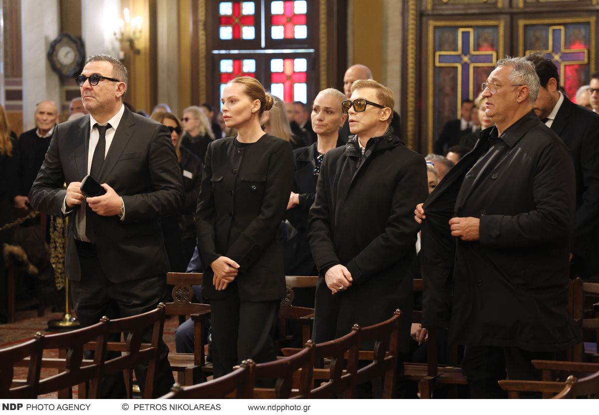 Κηδεία Μαρινέλλα: Η Ελλάδα αποχαιρετά τη θρυλική Κυριακή Παπαδοπούλου - Παρών ο Κυριάκος Μητσοτάκης