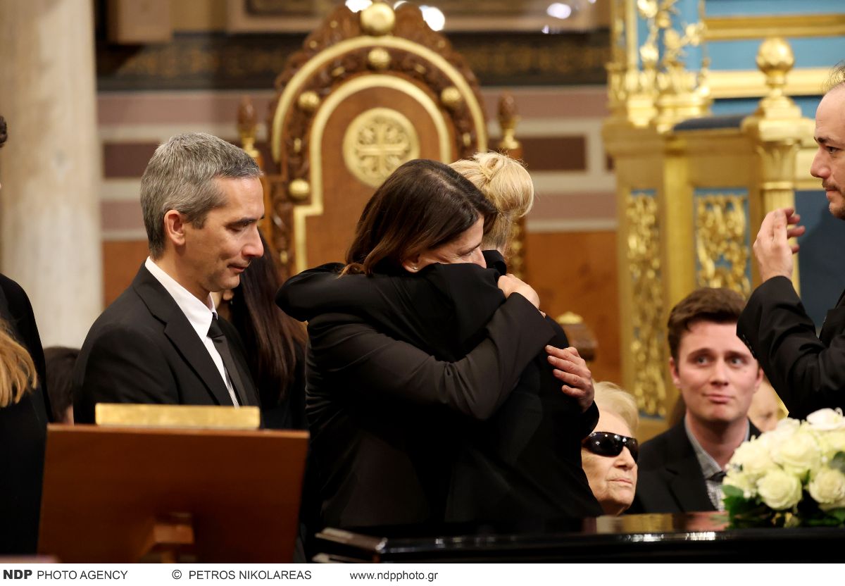 Μαρινέλλα κηδεία