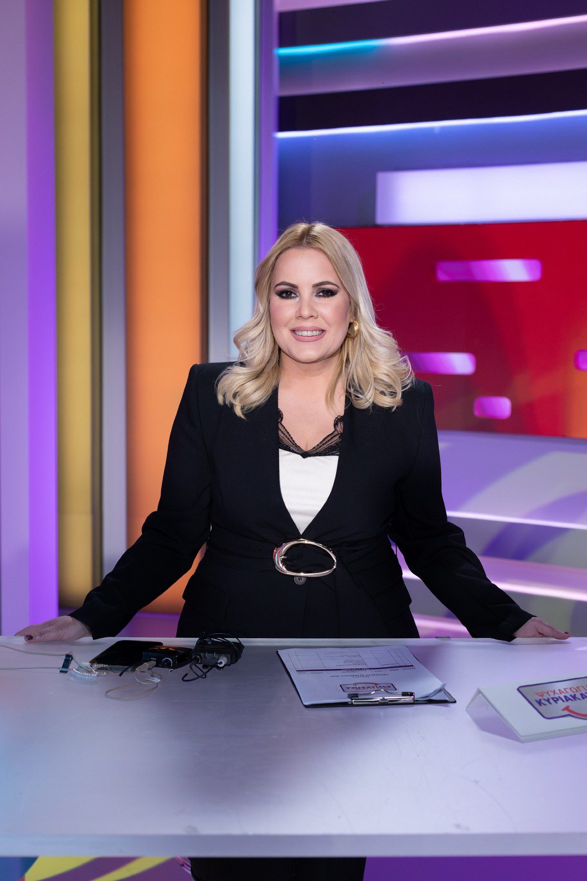 «Ψυχαγωγία... Κυριακάτικα»: Τα πρώτα λόγια του Θανάση Πάτρα - «Είμαστε εδώ να φωτίσουμε τα βράδια σας»