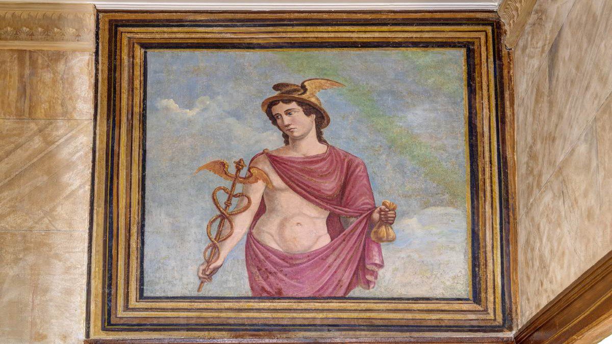 Palazzo Santa Maria: Ένα ταξίδι στον χρόνο και την πολυτέλεια της Ερμούπολης