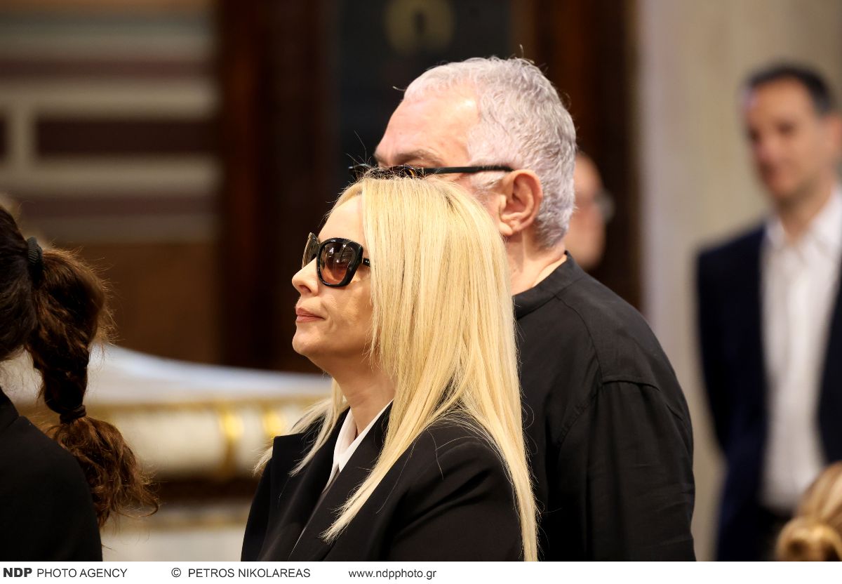 Πέγκυ Ζήνα, Γιώργος Λύρας