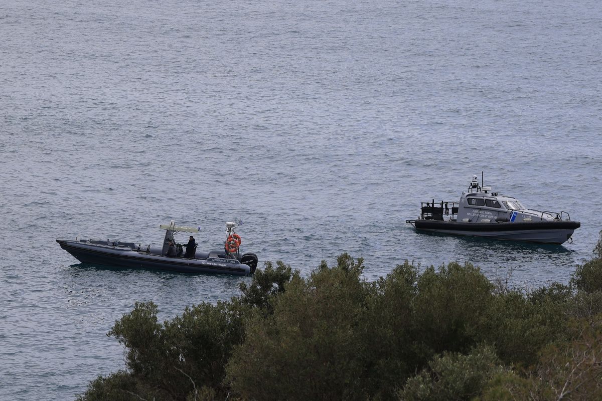 Πλάτων Σουλιώτης: Συντετριμμένοι οι γονείς του κατά την ανάσυρσή του - Βίντεο από το σημείο