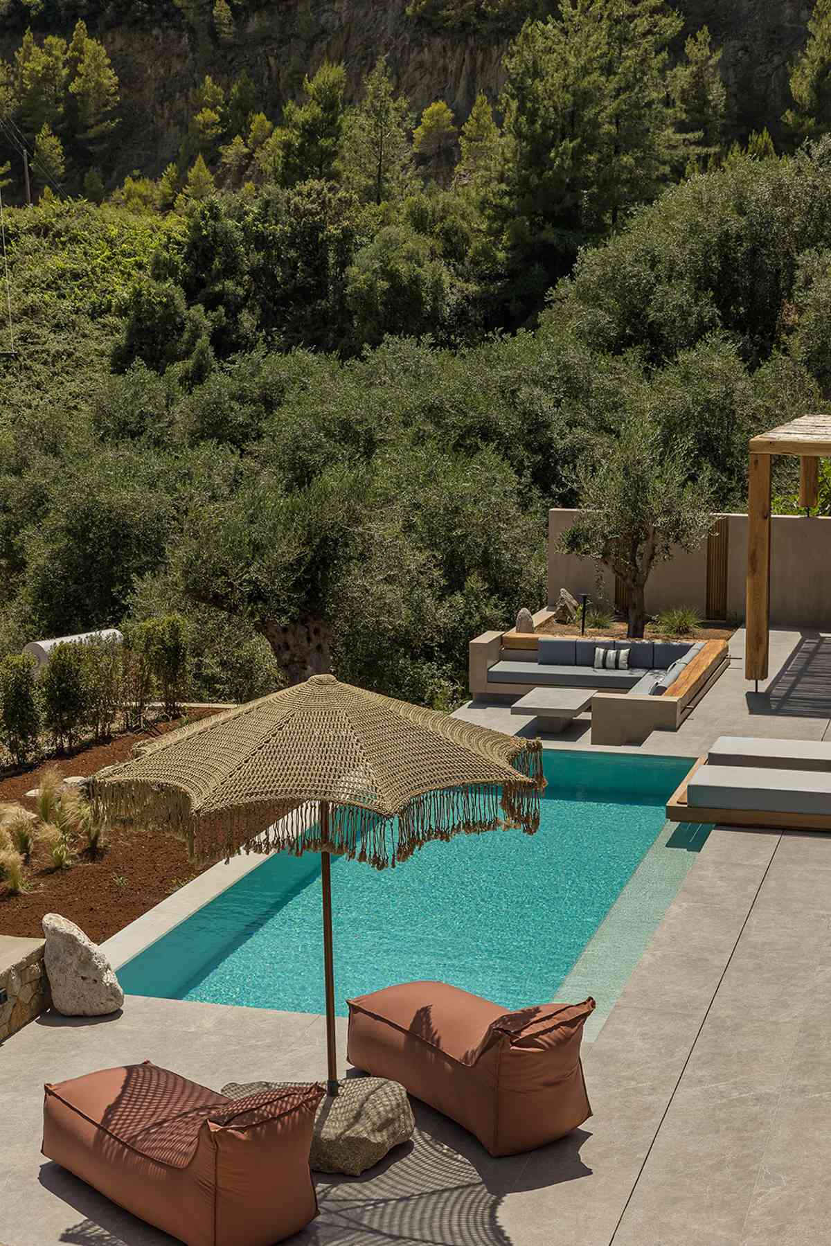 Monalia Luxury Suites