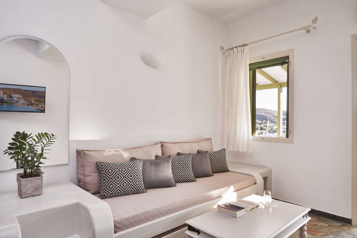 Porto Klaras Hotel & Family Suites