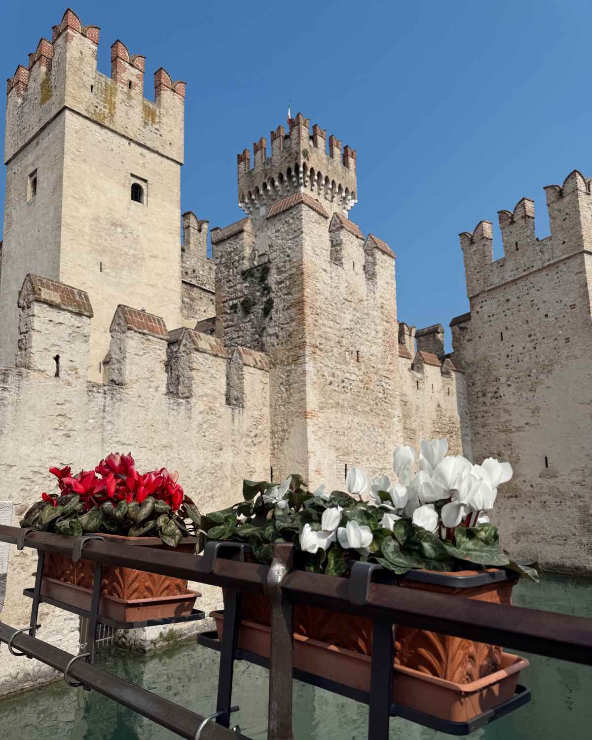 Η ανάρτηση της Νικολέττας Ράλλη από την Ιταλία