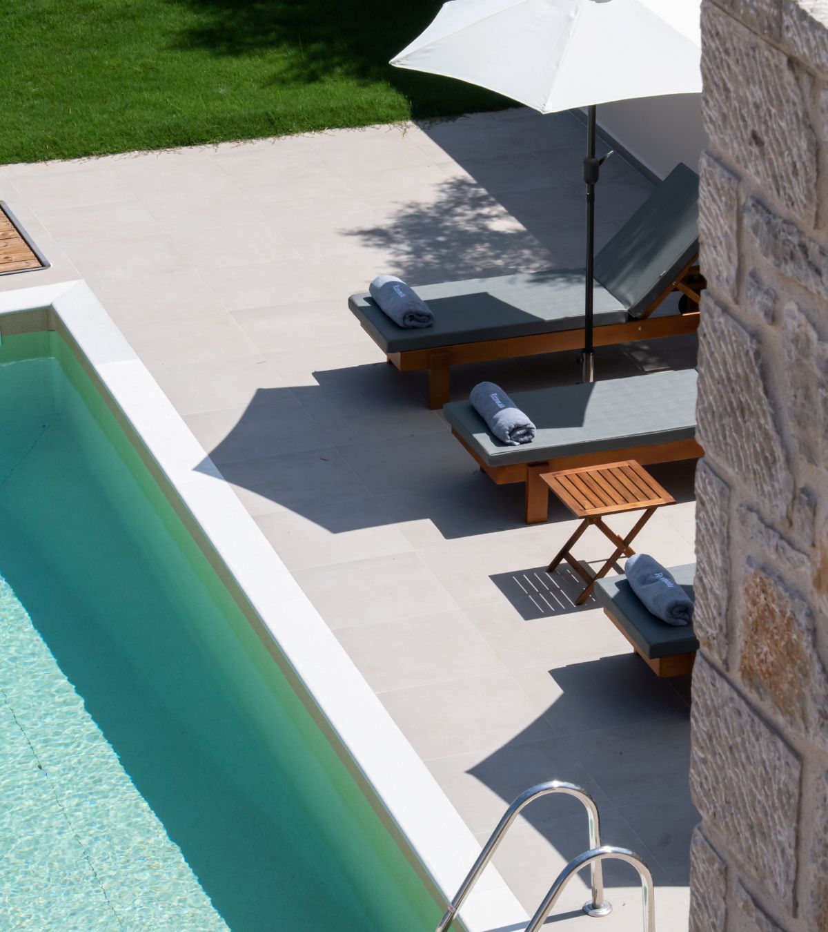 Ζήσε μια μοναδική εμπειρία διαμονής στο Rizomata Luxury Villas στη Λευκάδα