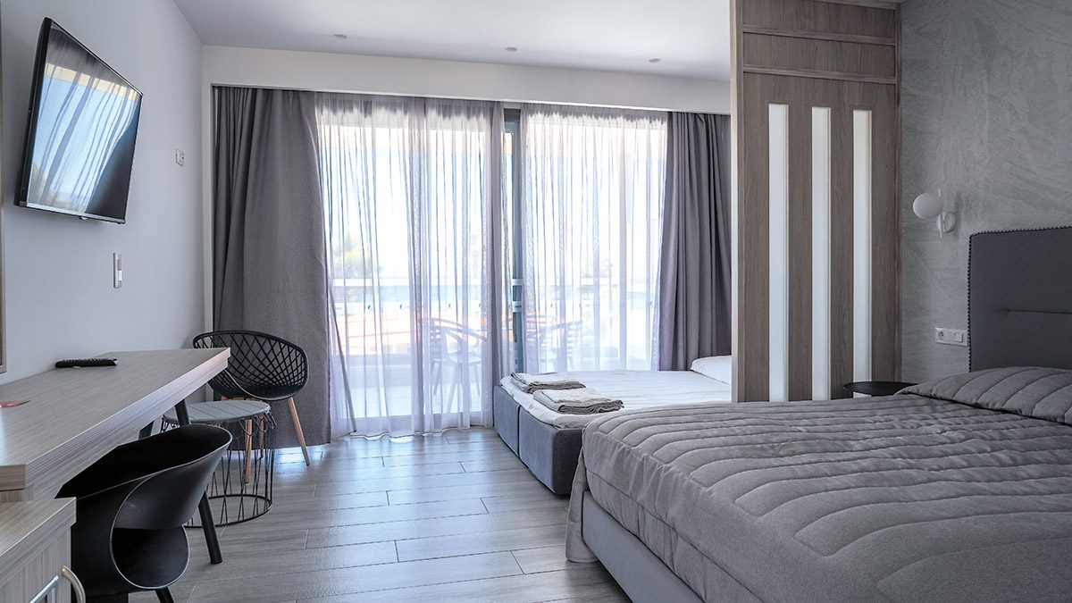 Lagomandra Beach Hotels & Suites: Καλοκαιρινή απόδραση στη μαγευτική Σιθωνία