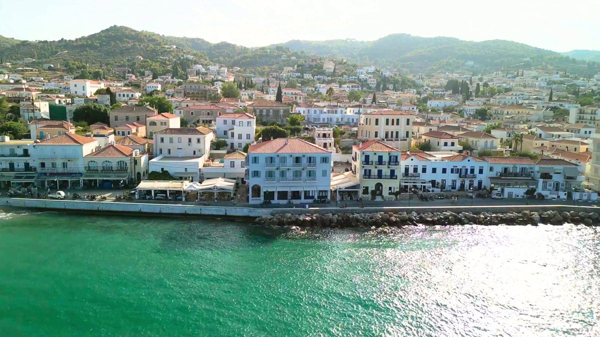 aurora suites σπέτσες