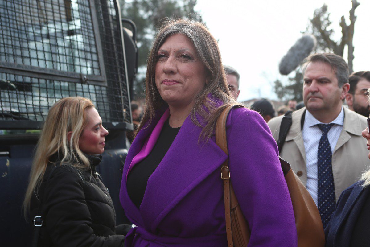 Δίκη για τα Τέμπη: «Θα σε σκίσω» - Ένταση μεταξύ συγγενών των θυμάτων και κατηγορουμένων