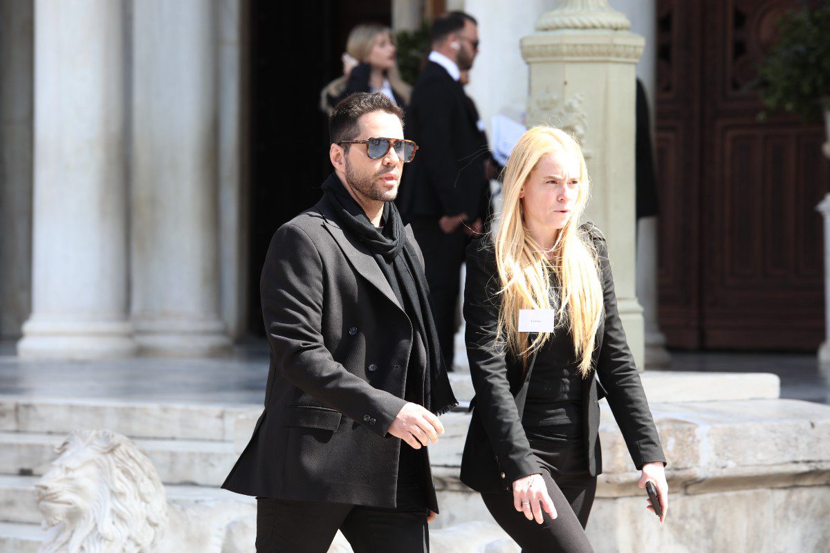 Ο Τσαλίκης στην κηδεία της Μαρινέλλας