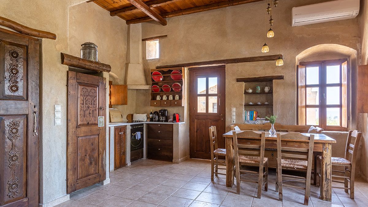 «TZOKEIKA» Traditional Settlement: Πέτρινο σκηνικό στην καρδιά της Μάνης