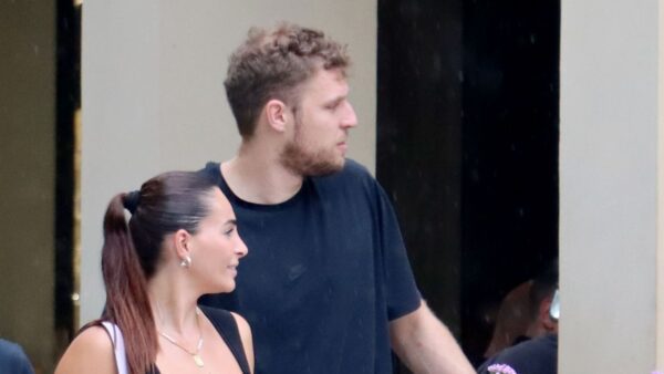 Σάσα Βεζένκοφ Nικόλ Ελευθεριάδου