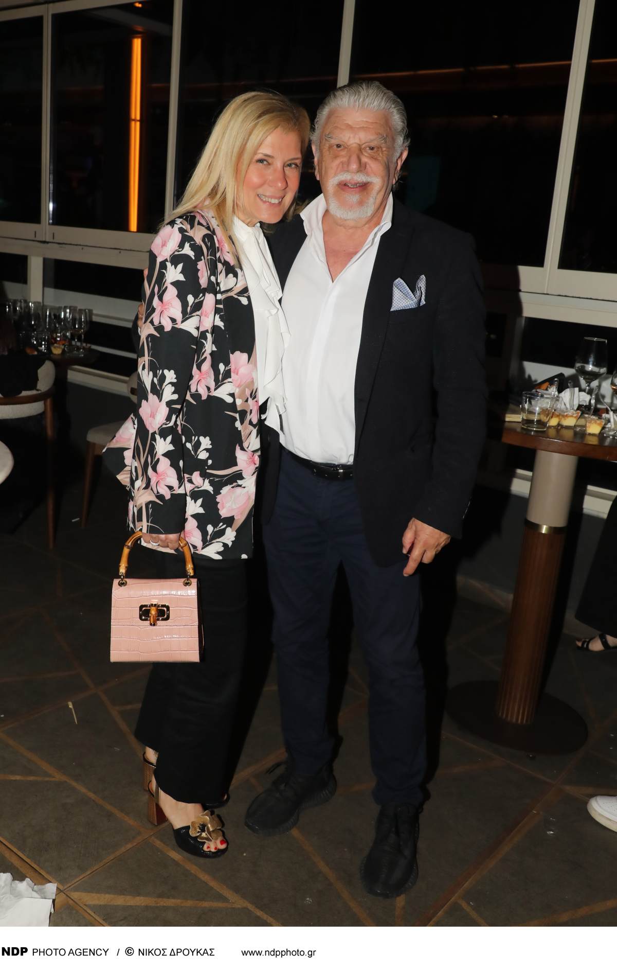 Ο Γιάννης Βούρος με τη σύζυγό του