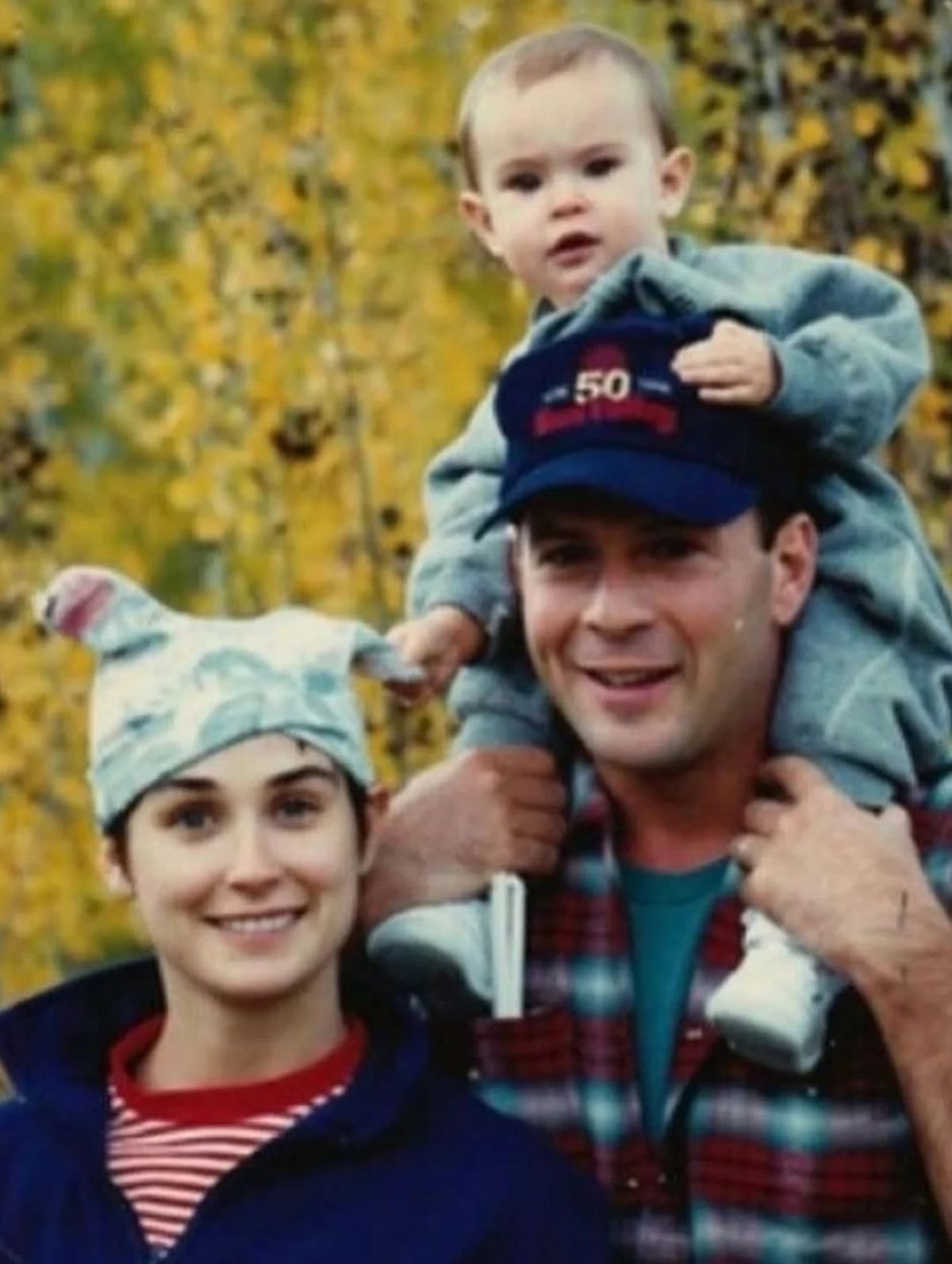 Οι φωτογραφίες του Μπρους Γουίλις με την οικογένειά του