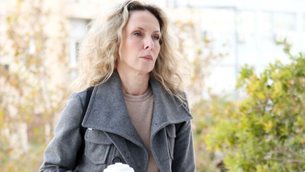 Εβελίνα Παπούλια