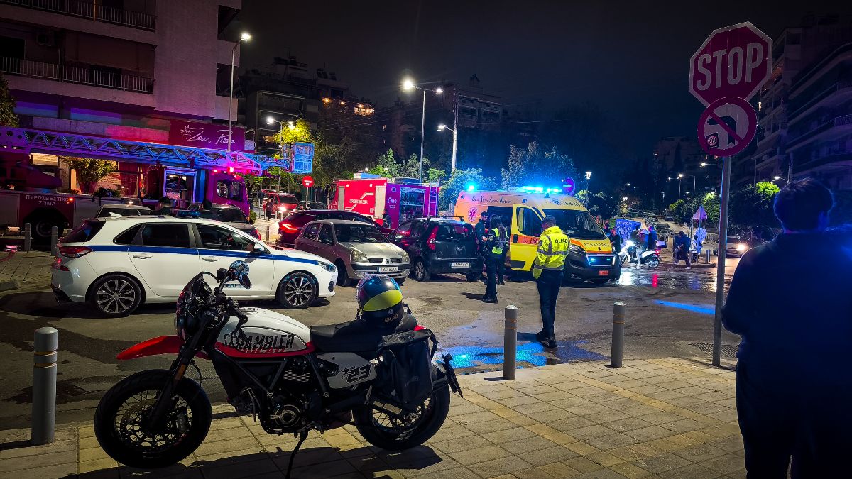 Φωτιά στη Νέα Σμύρνη