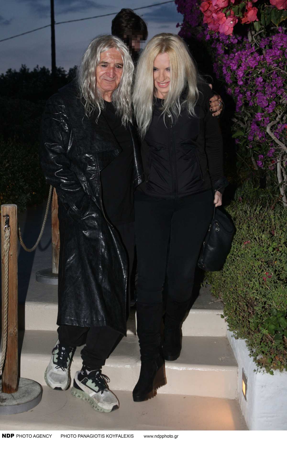 Νίκος Καρβέλας - Αννίτα Πάνια