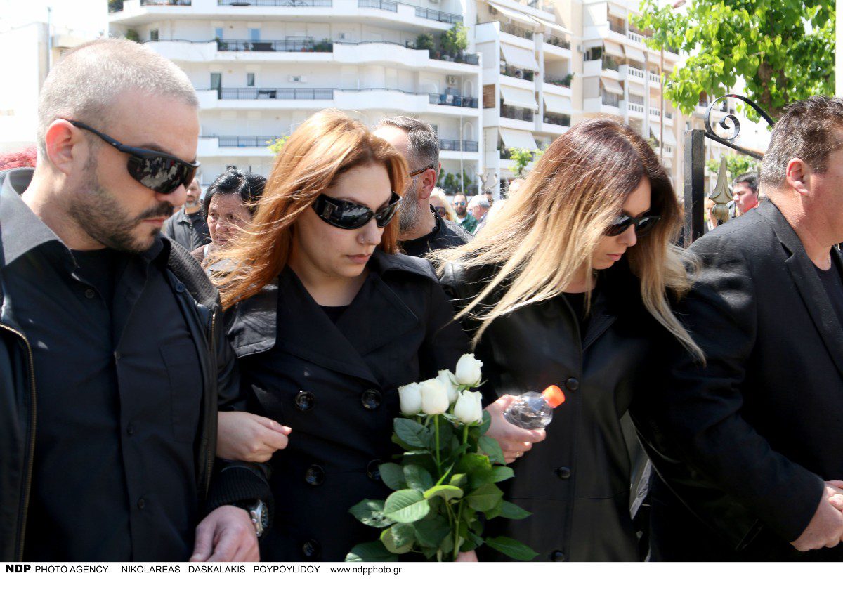 Η Χριστίνα Ψάλτη στην κηδεία του