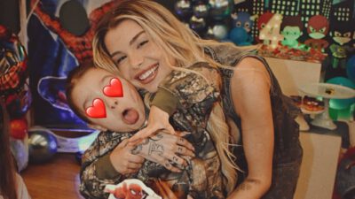 Η Modern Cinderella με τον γιο της, Βασίλη