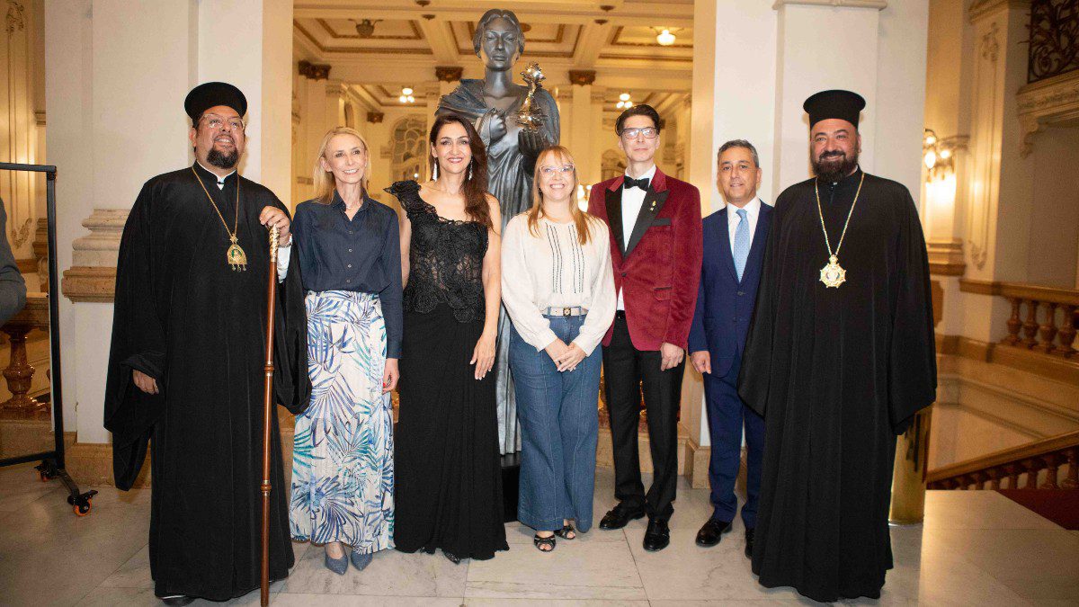 Βράβευση Νίκος Φλώρος