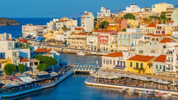 Λασίθι: Φως, θάλασσα και κρητική φιλοξενία!