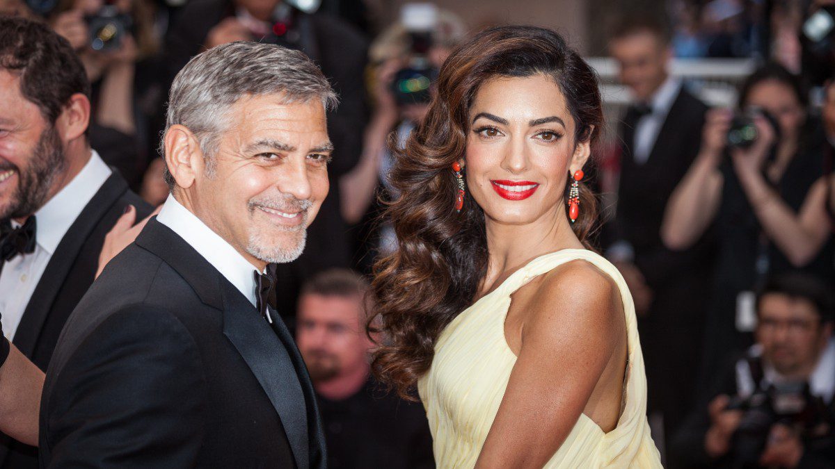 H Αμάλ Κλούνεϊ στο κόκκινο χαλί