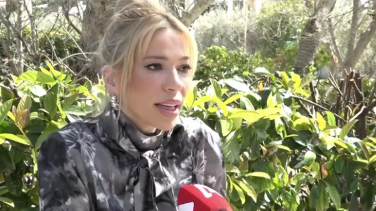 Αμάντα Μανωλάκου