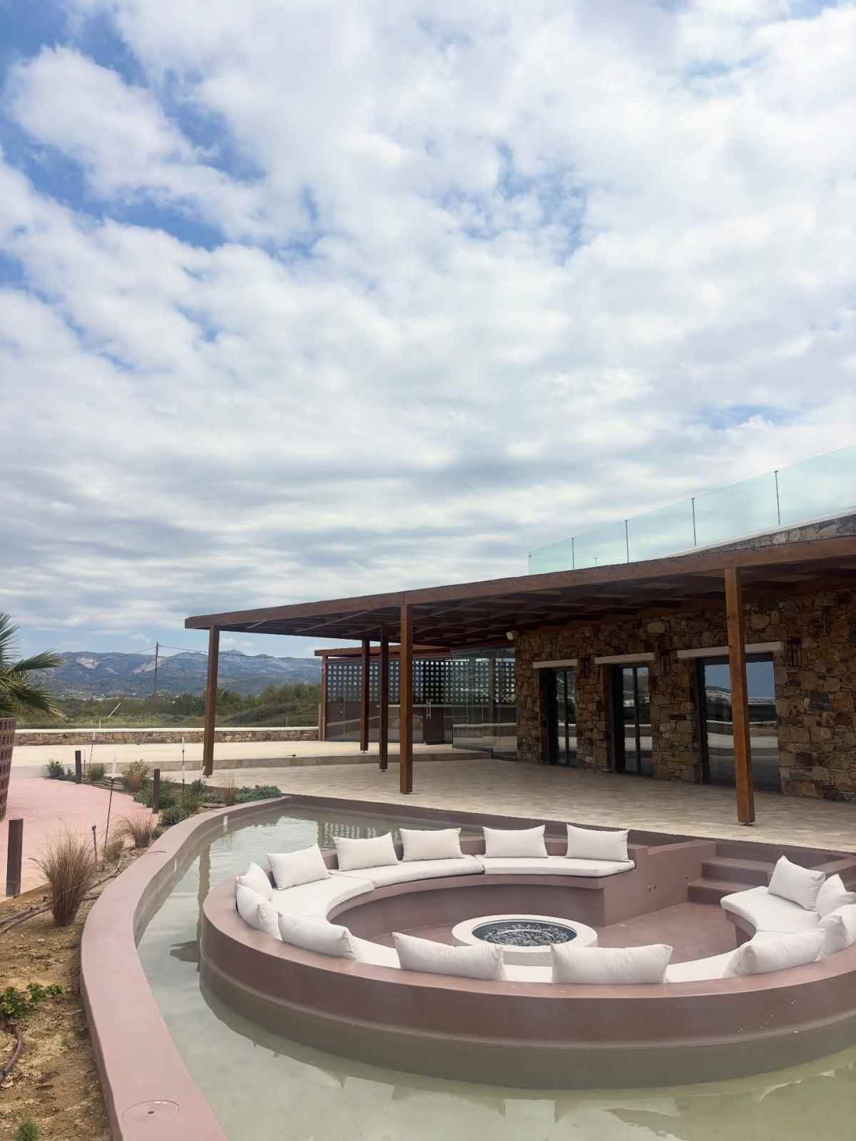 Η ανάρτηση της Ναταλίας Αργυράκη από τη Νάξο