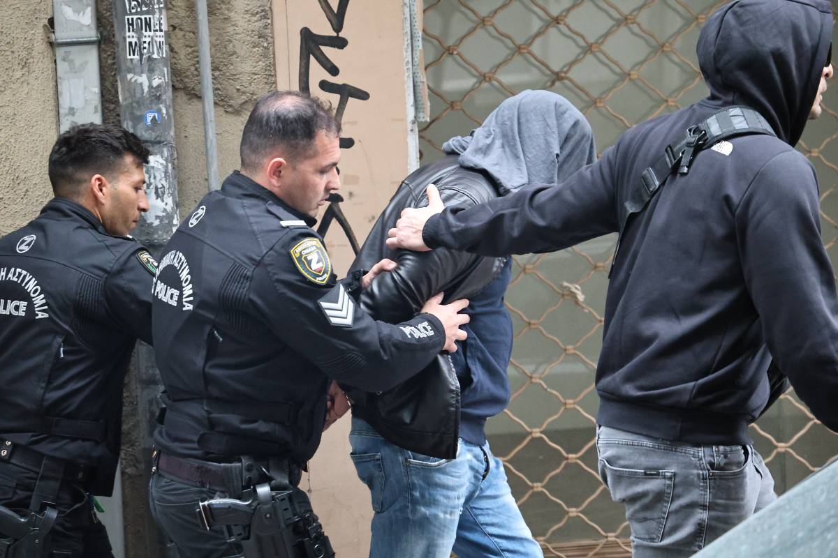 Αθήνα ύποπτος νεκρή