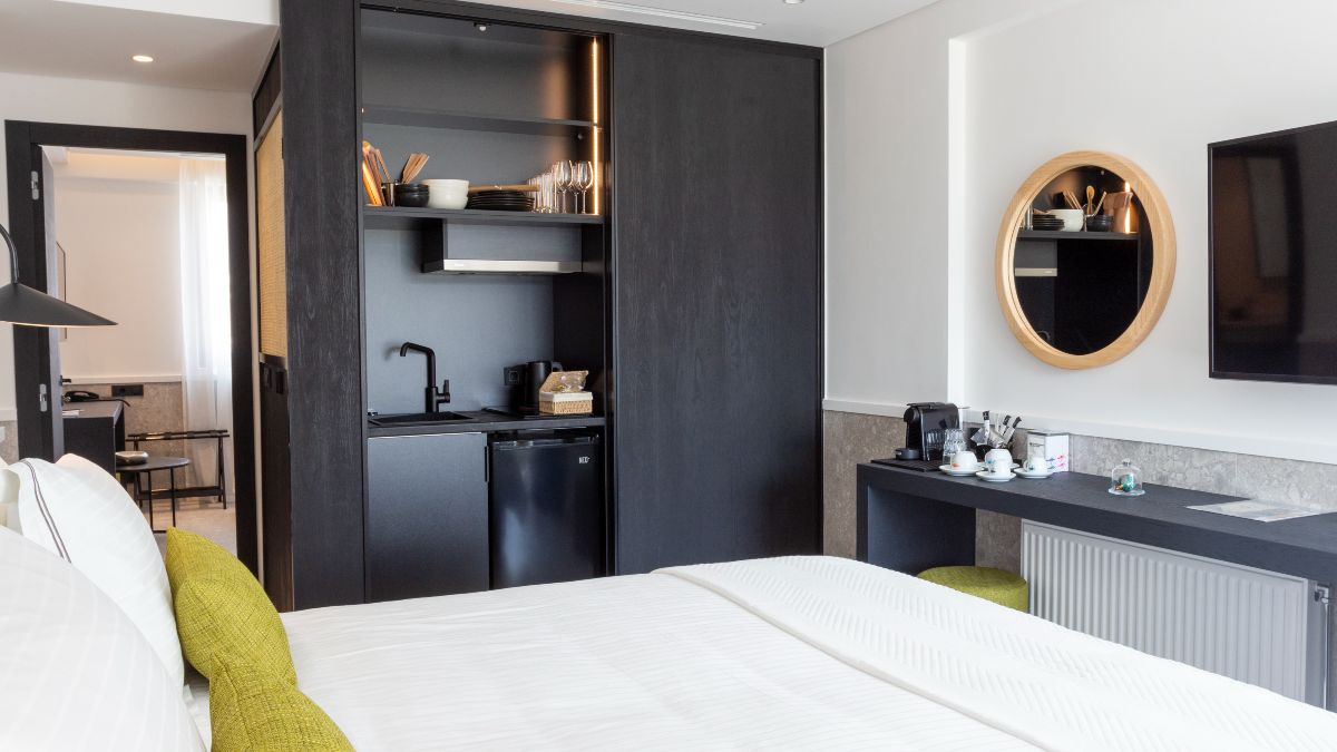11 Suites: Smart luxury φιλοξενία στο κέντρο του Αιγίου