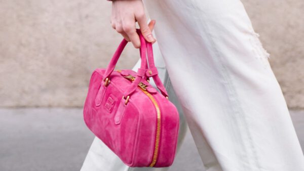 απόχρωση ροζ στο street style