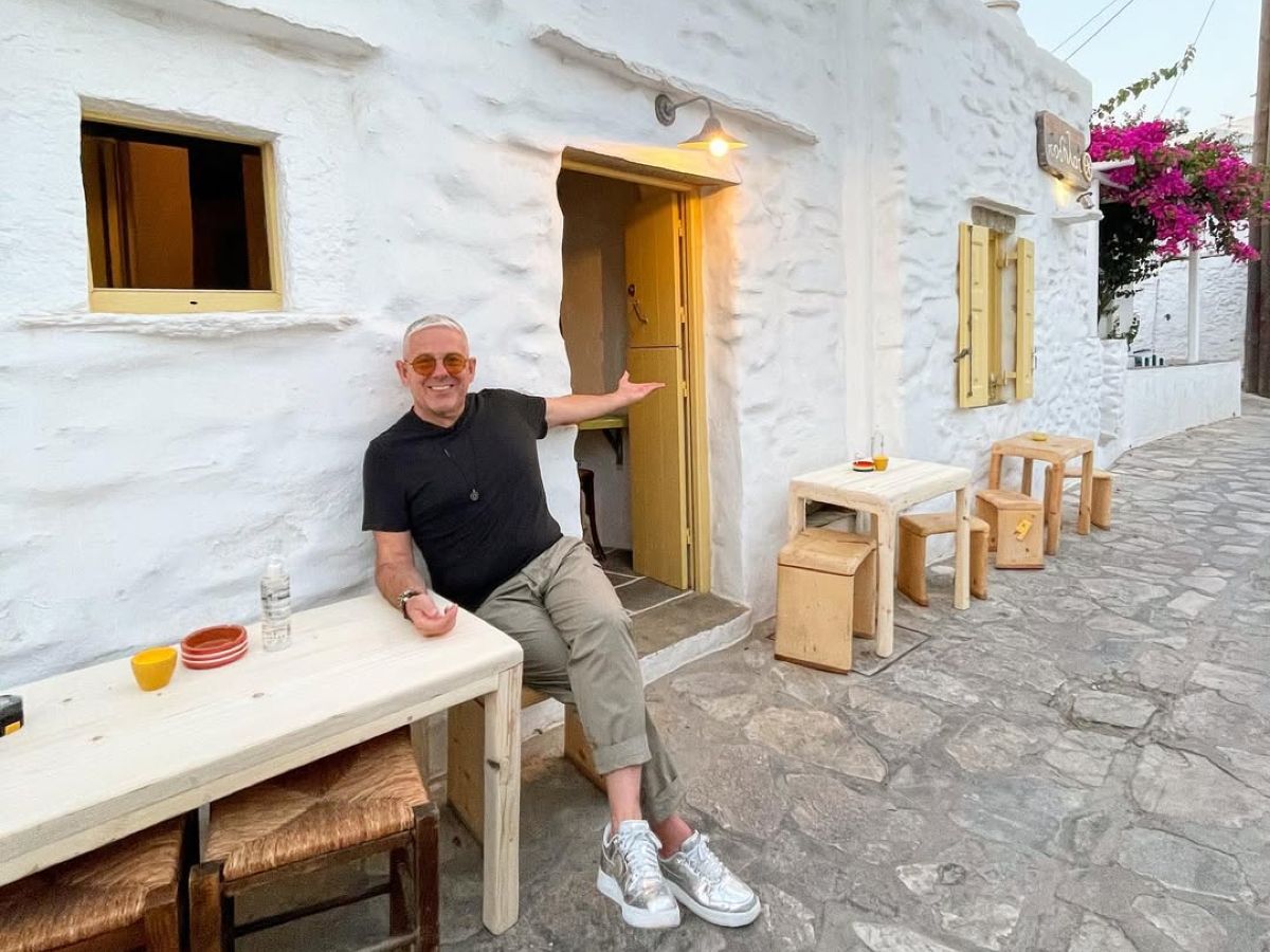 Τάσος Δούσης: 20 «χρυσοί» κανόνες συμπεριφοράς στις διακοπές που ξεχωρίζουν τους πραγματικά ταξιδιώτες!