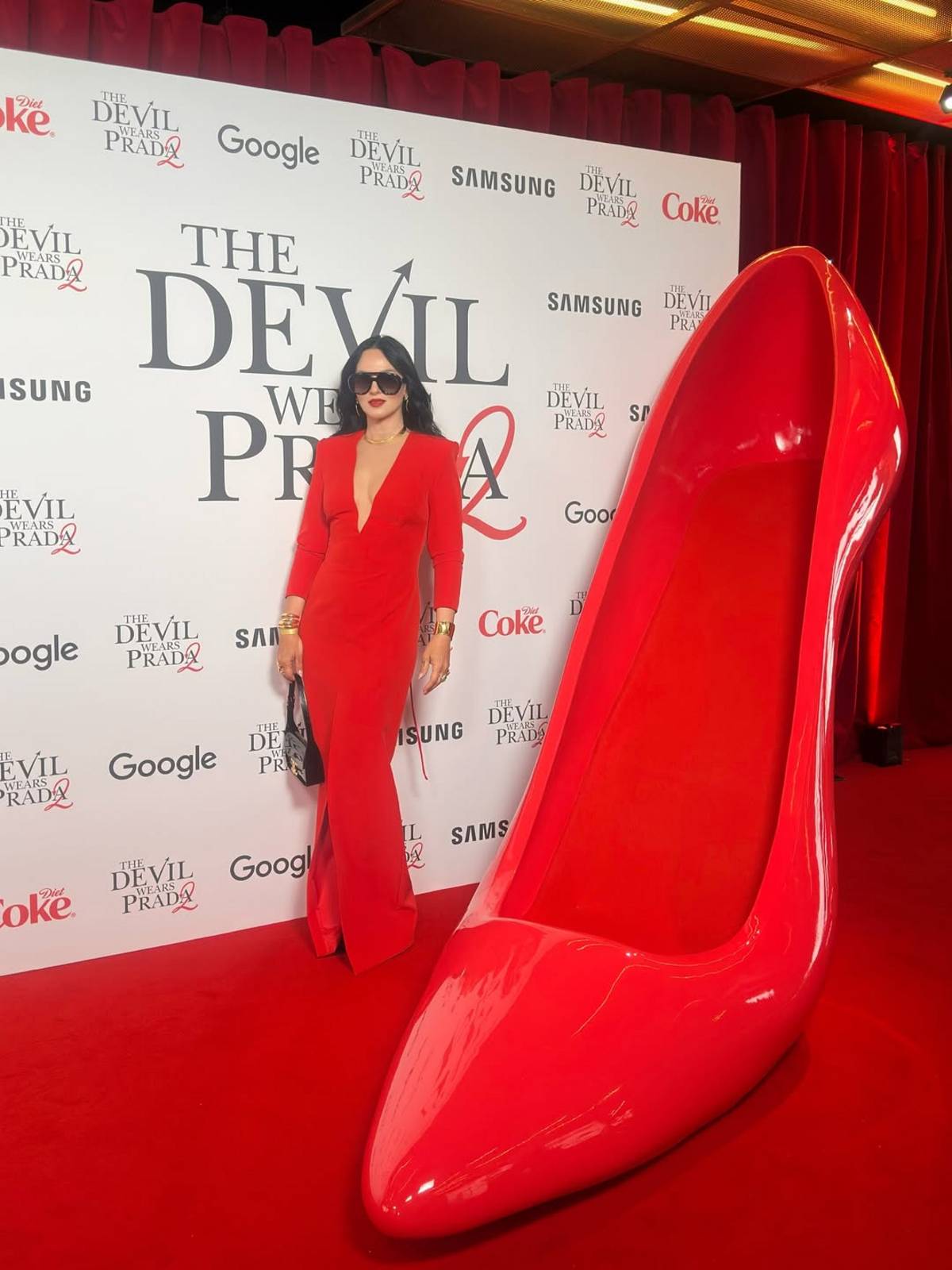 Η Ζεβενιέβ Μαζαρί στο Λονδίνο