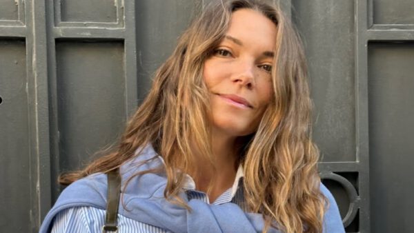 Cloud Dancer Βίκυ Καγιά