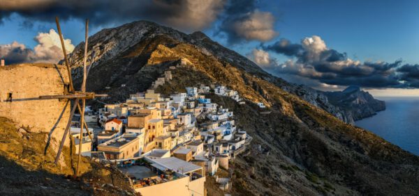 Κάρπαθος: Η άγρια ομορφιά συναντά την παράδοση