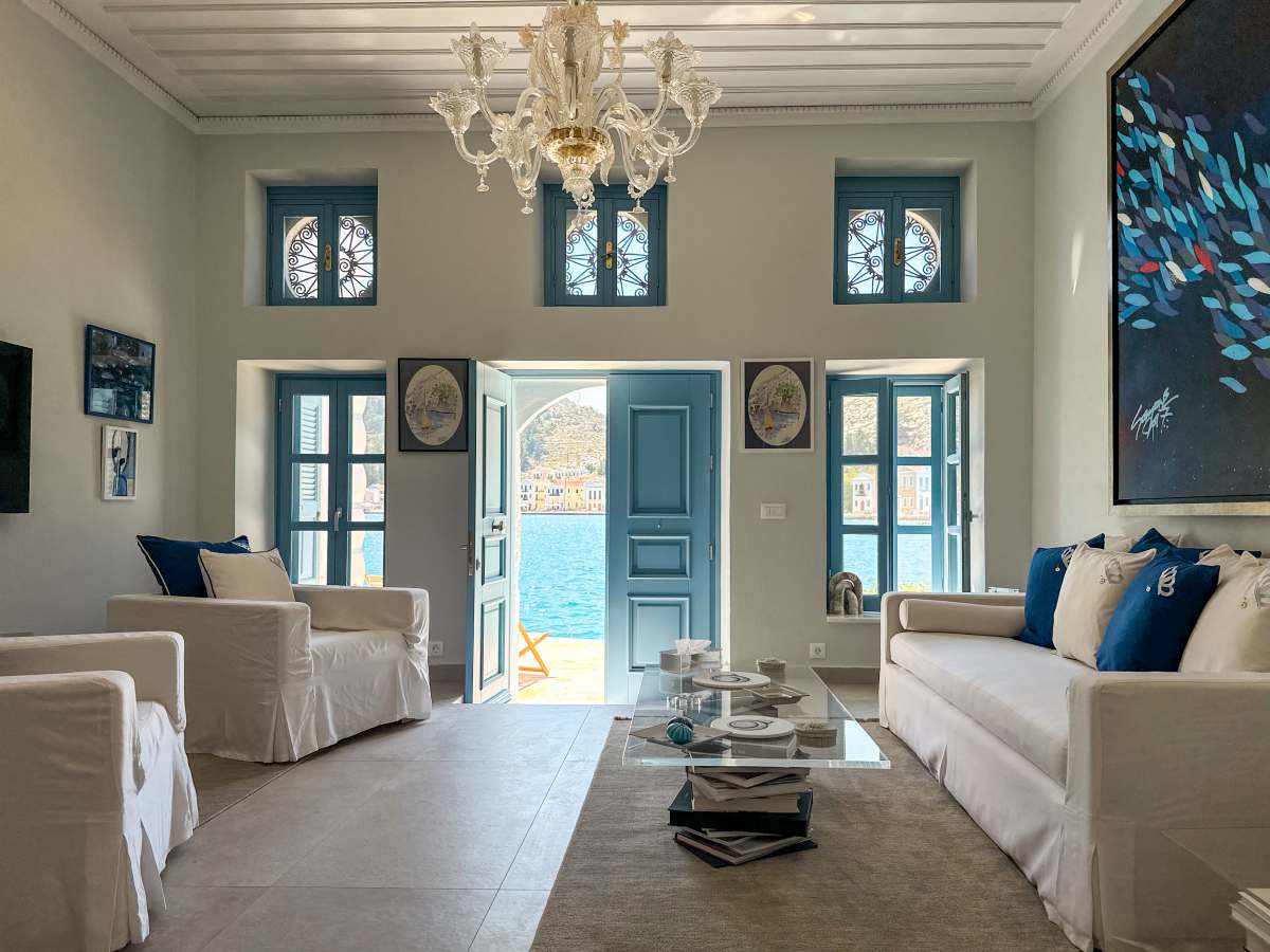 Καστελόριζο: Καλοκαιρινή απόδραση στο γραφικό νησί του Αιγαίου