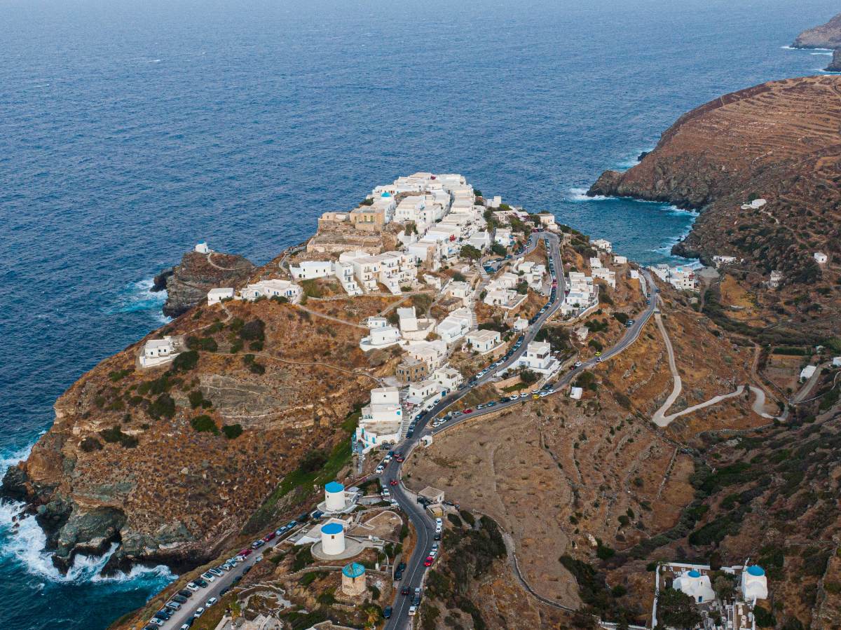 Σίφνος: Το καλοκαιρινό νησί των Κυκλάδων που τα έχει όλα